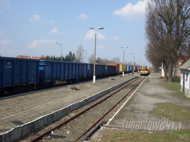Lubartów: postój pociągu na stacji