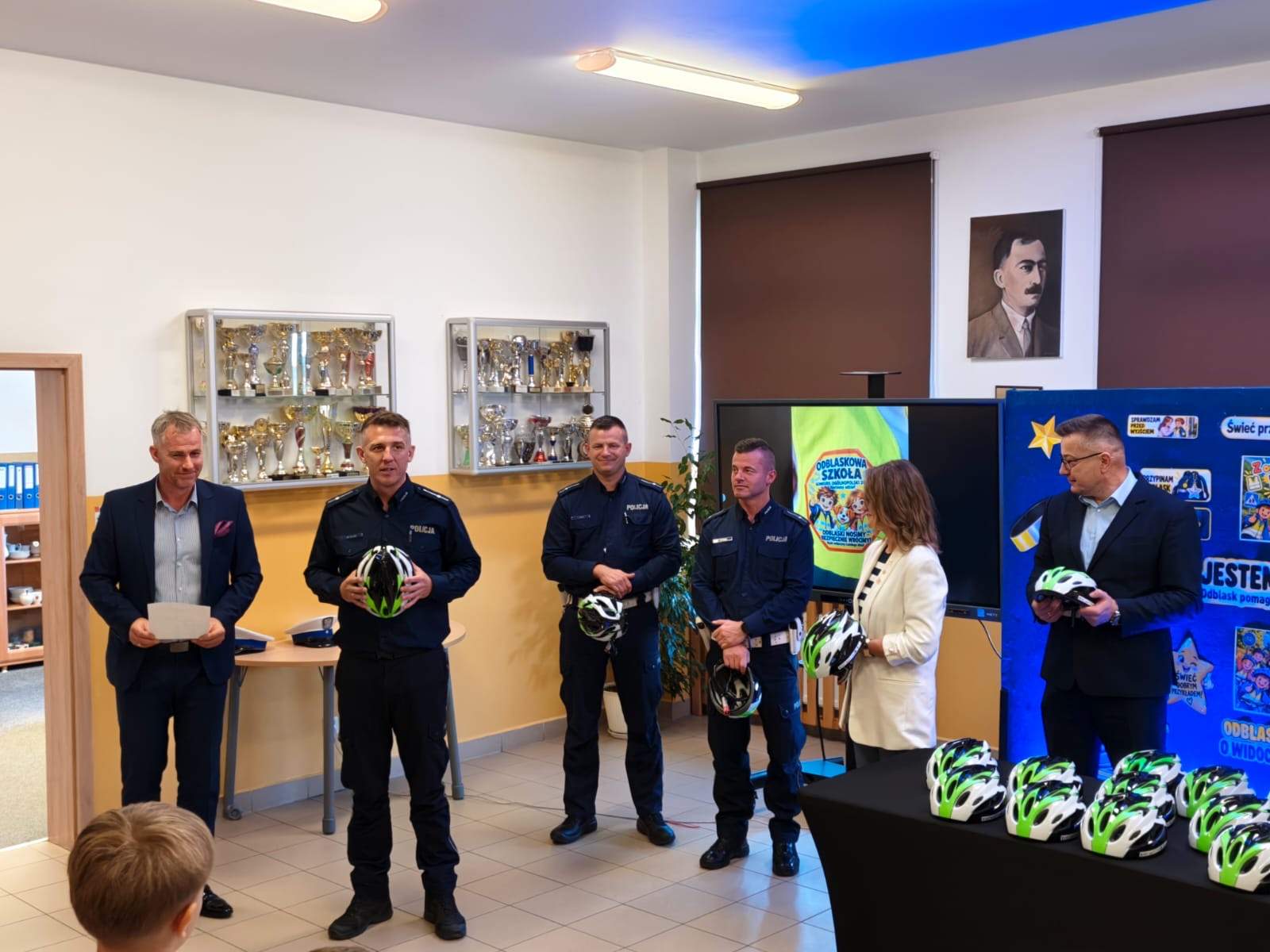 Kaski dla młodych rowerzystów