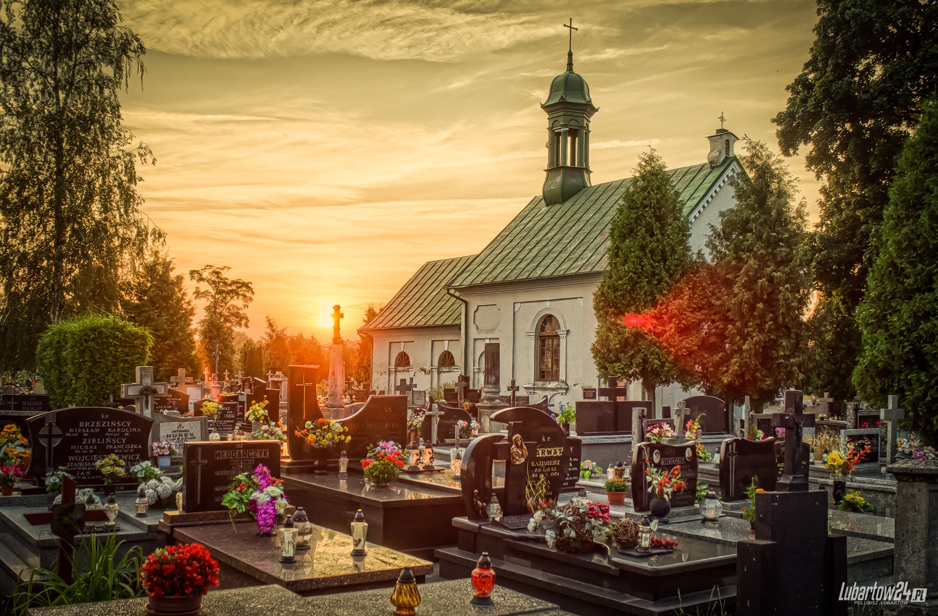 Cmentarz z kaplicą