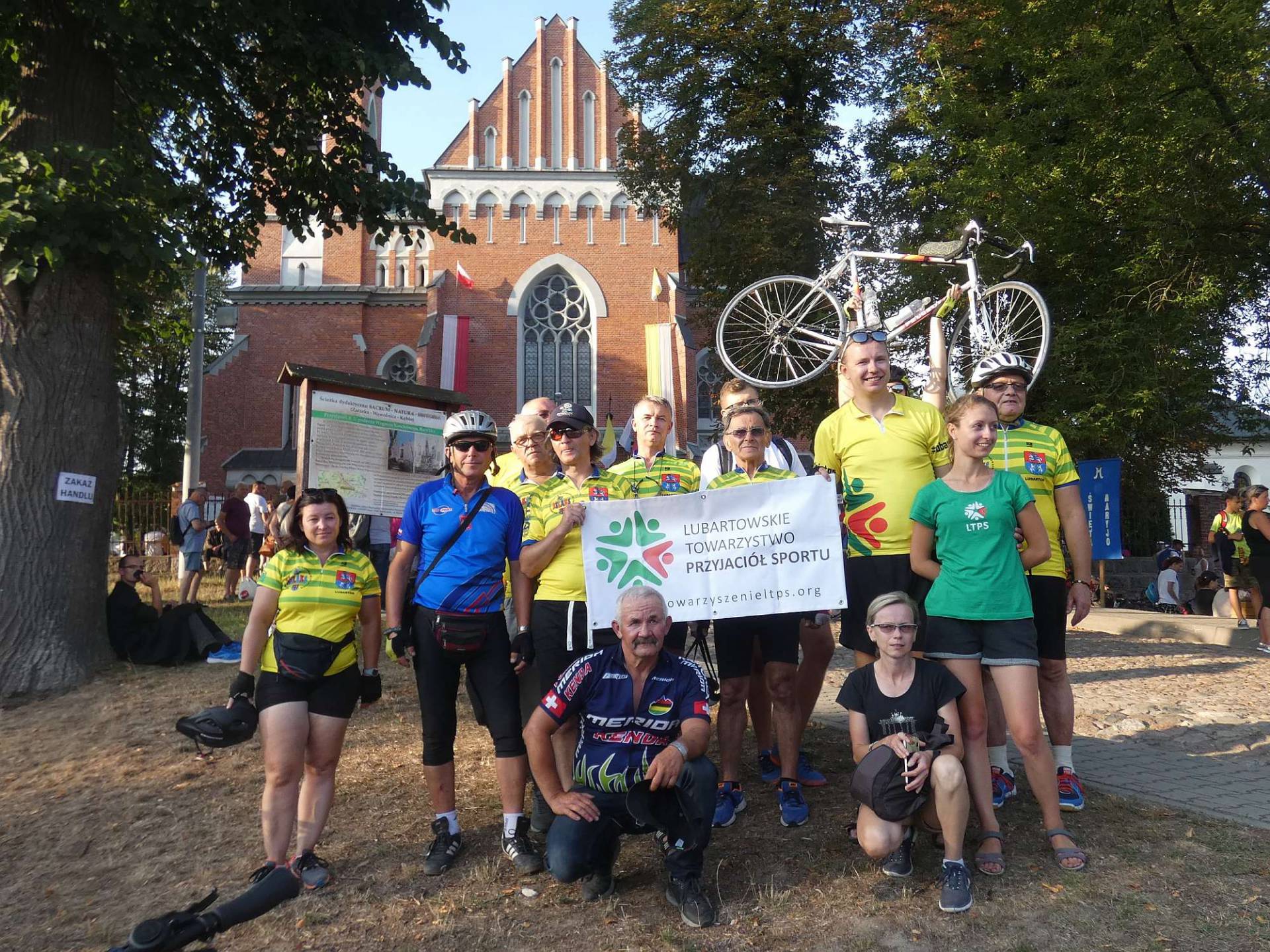 Pielgrzymowali na rowerach