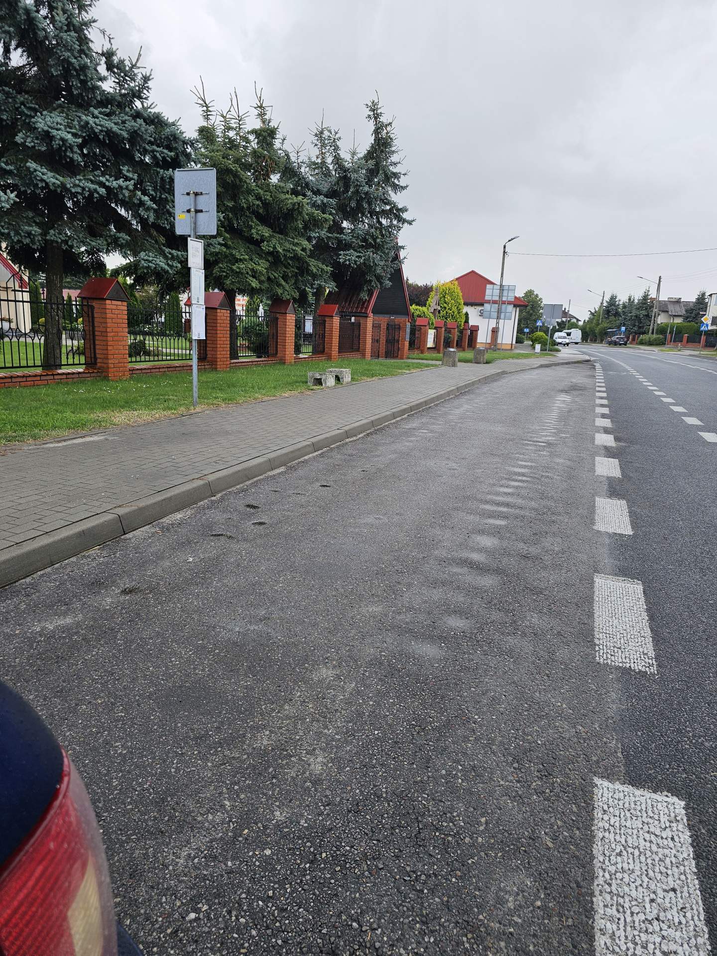 Parking kościół lisów