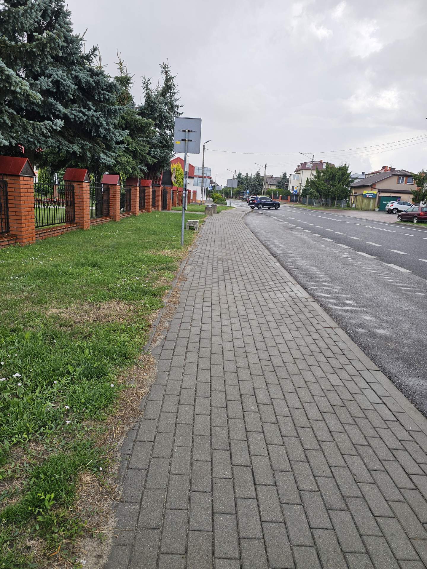 Parking kościół lisów