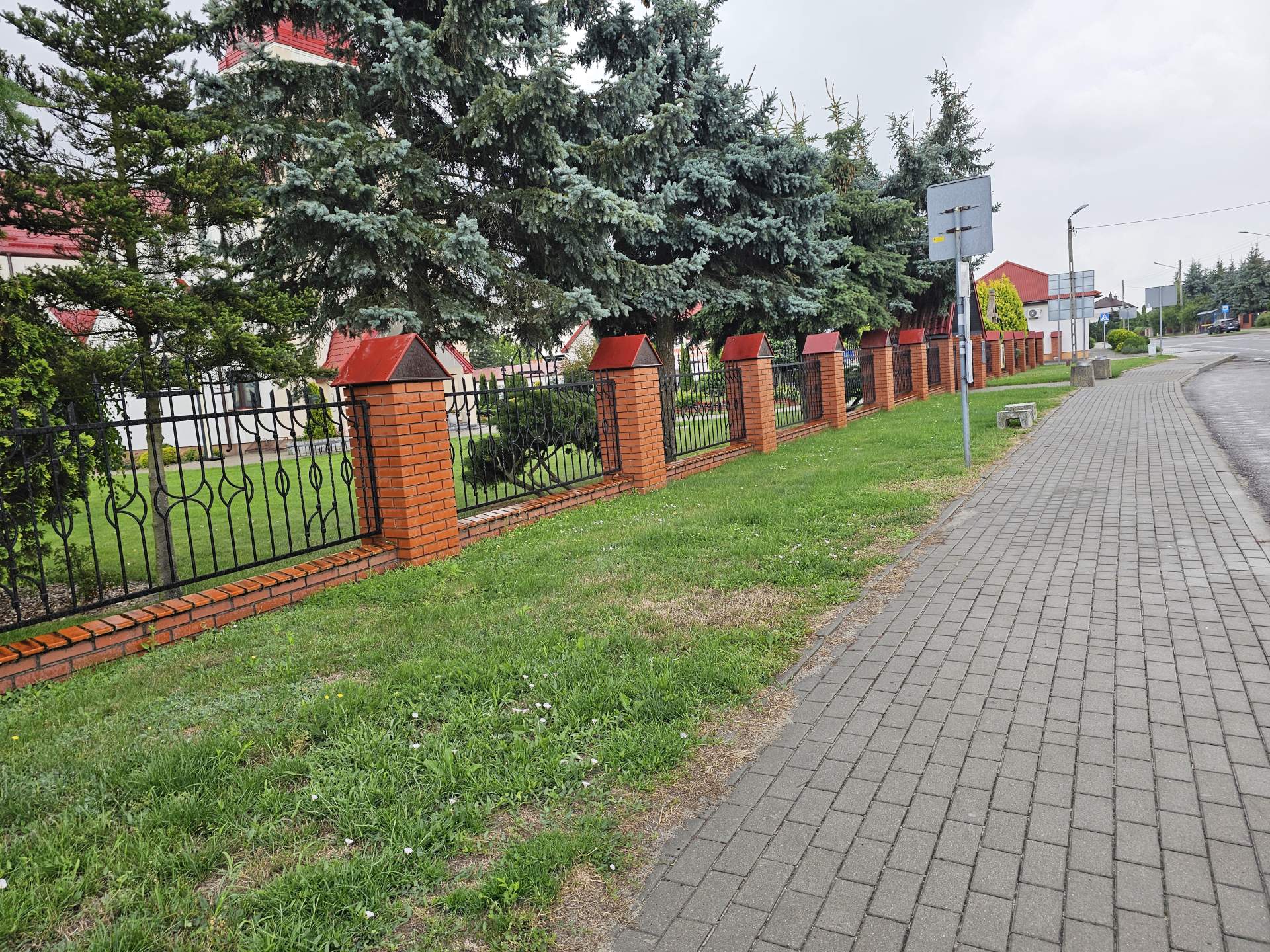 Parking kościół lisów