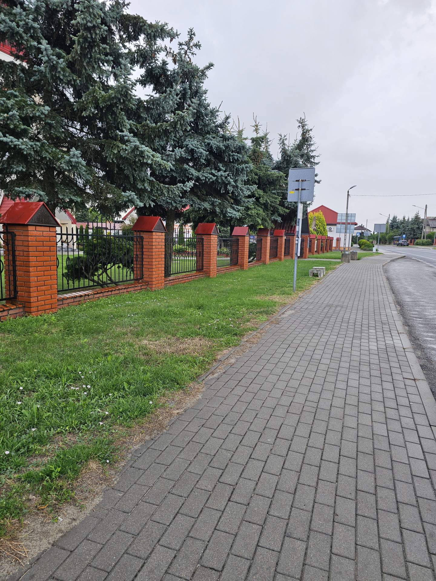 Parking kościół lisów