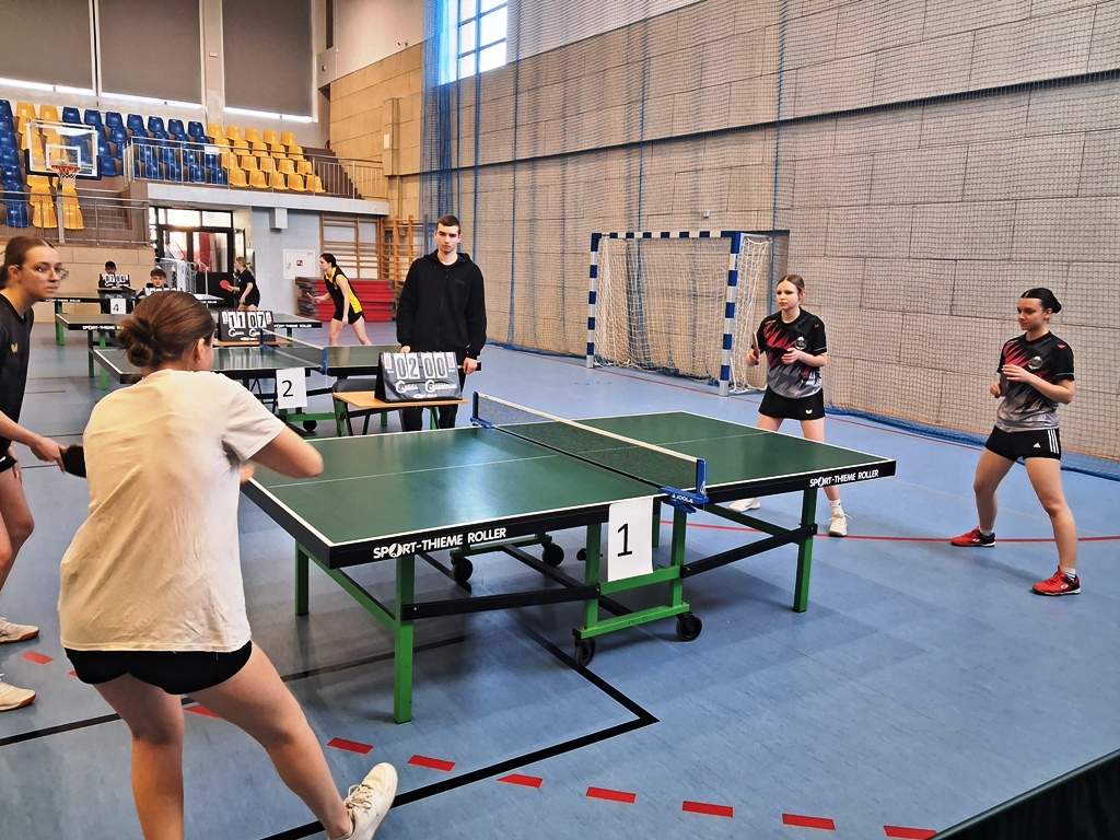 Sukcesy II LO w tenisie stołowym