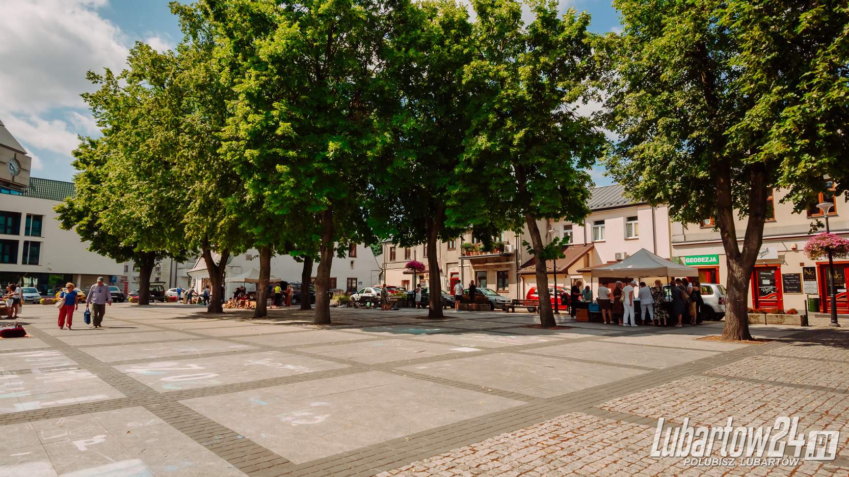 targ staroci w centrum Lubartowa