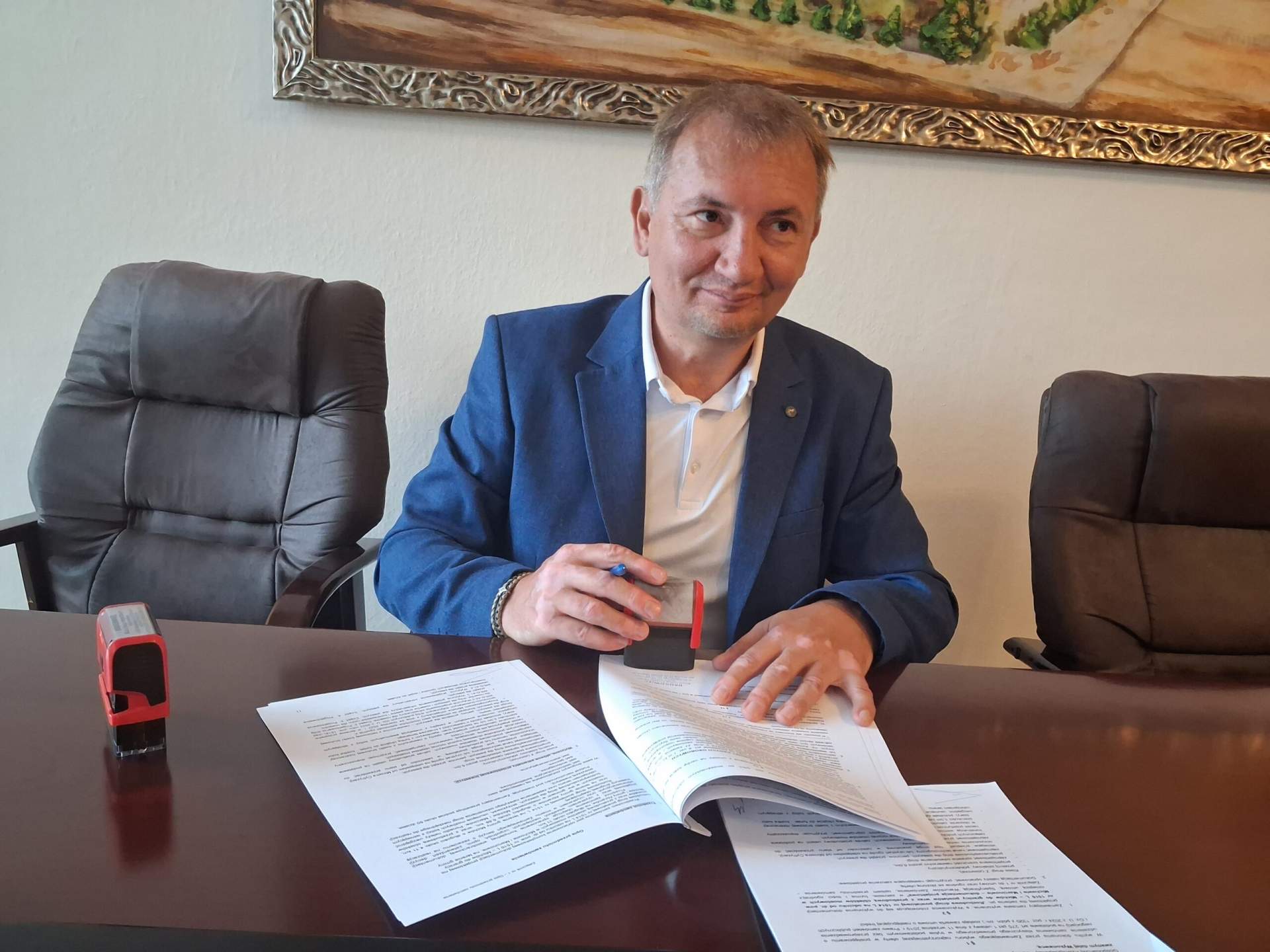 W Starostwie podpisano dwie umowy