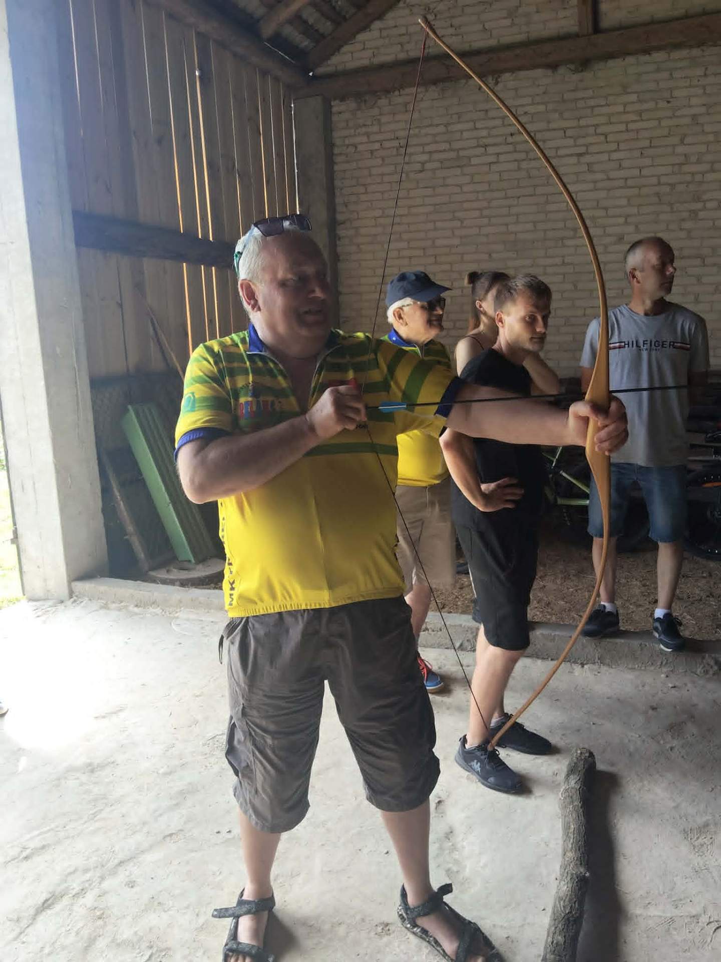 Wakacyjne strzelanie z łuku