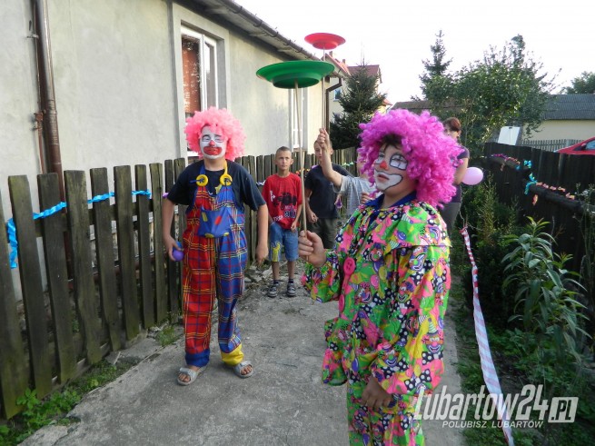 Nauka kręcenia talerzami