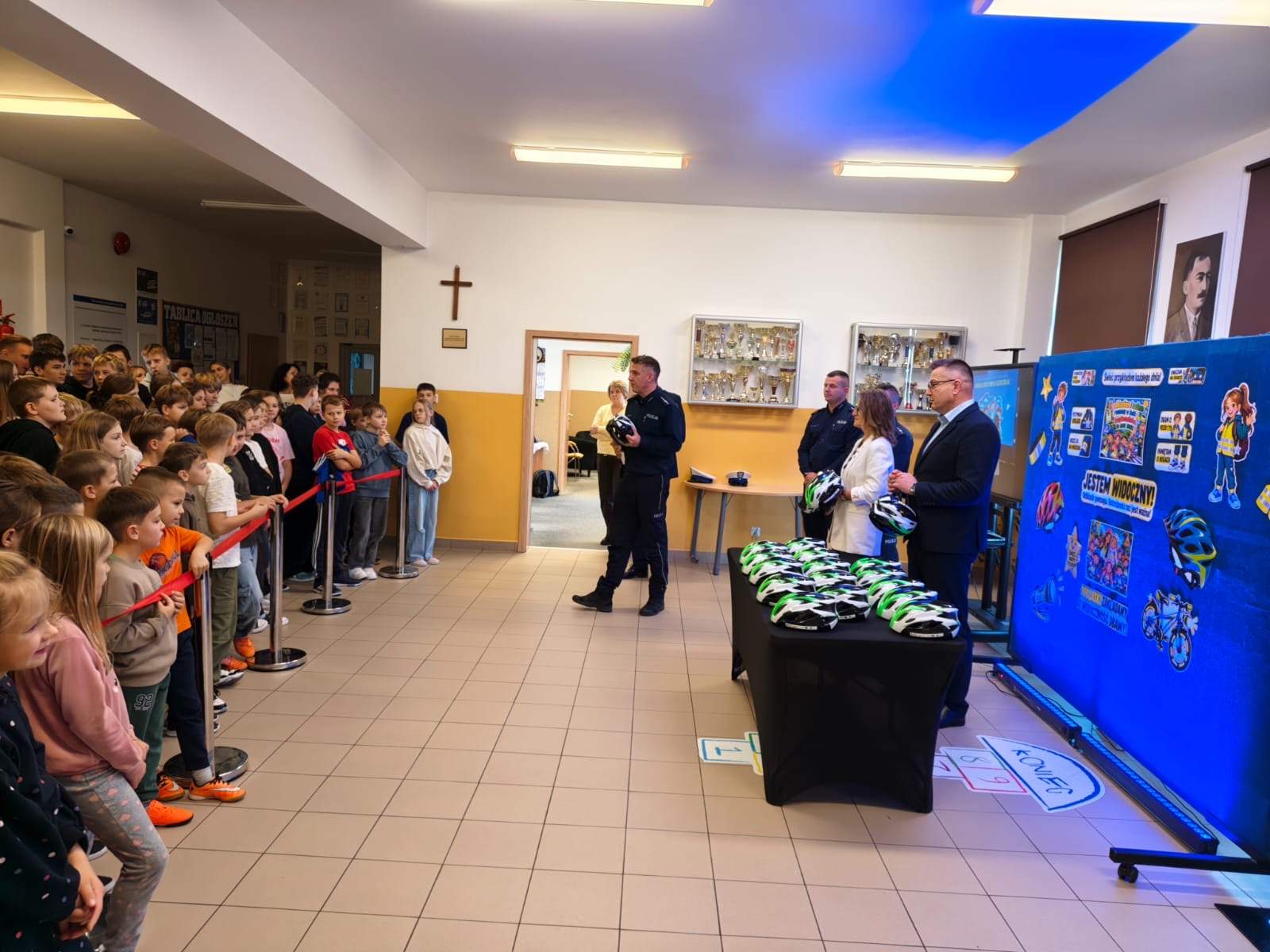 Kaski dla młodych rowerzystów
