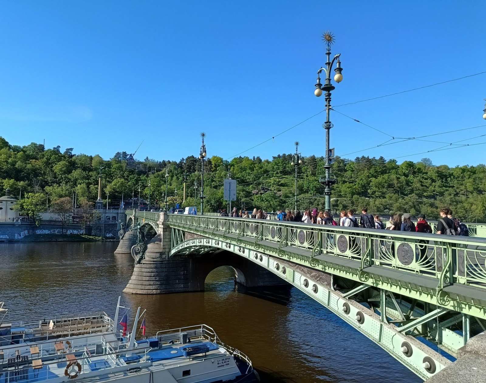 II LO zwiedza Pragę
