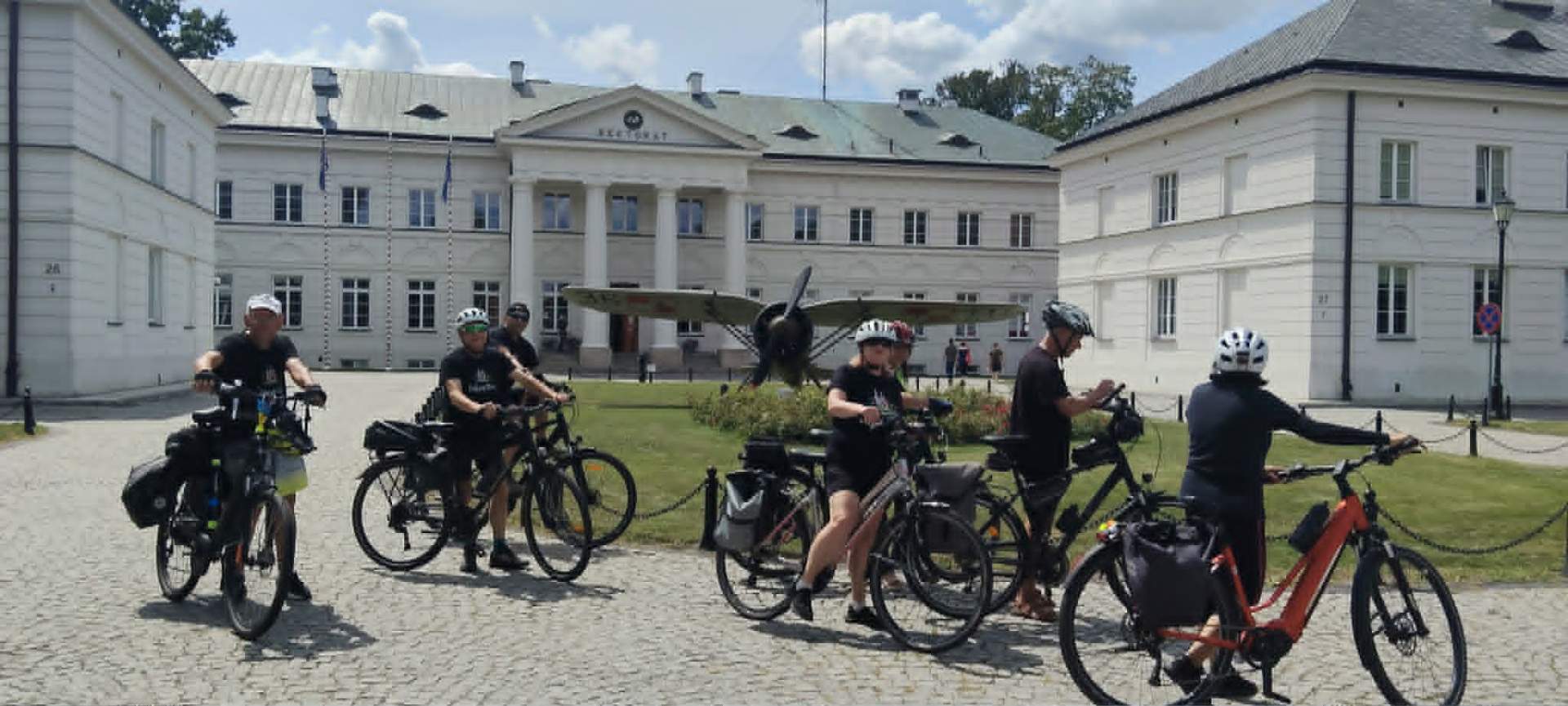Dworki i Pałace