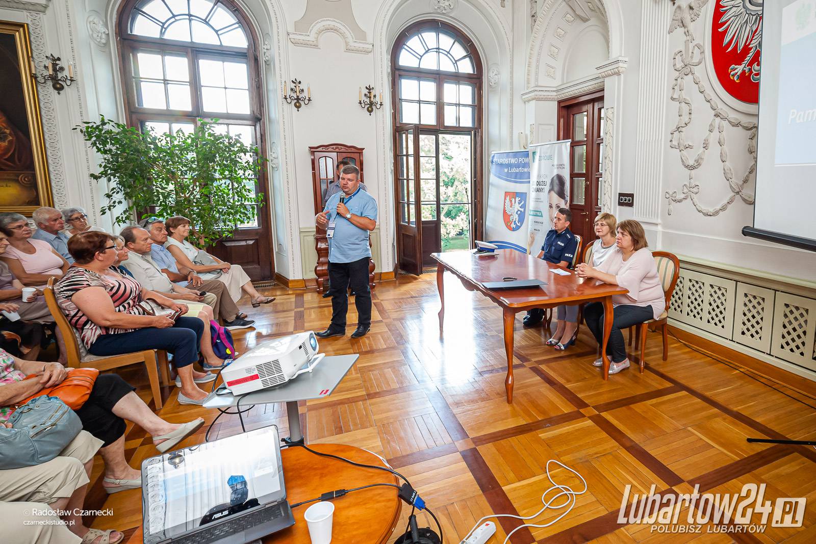 Senior na drodze