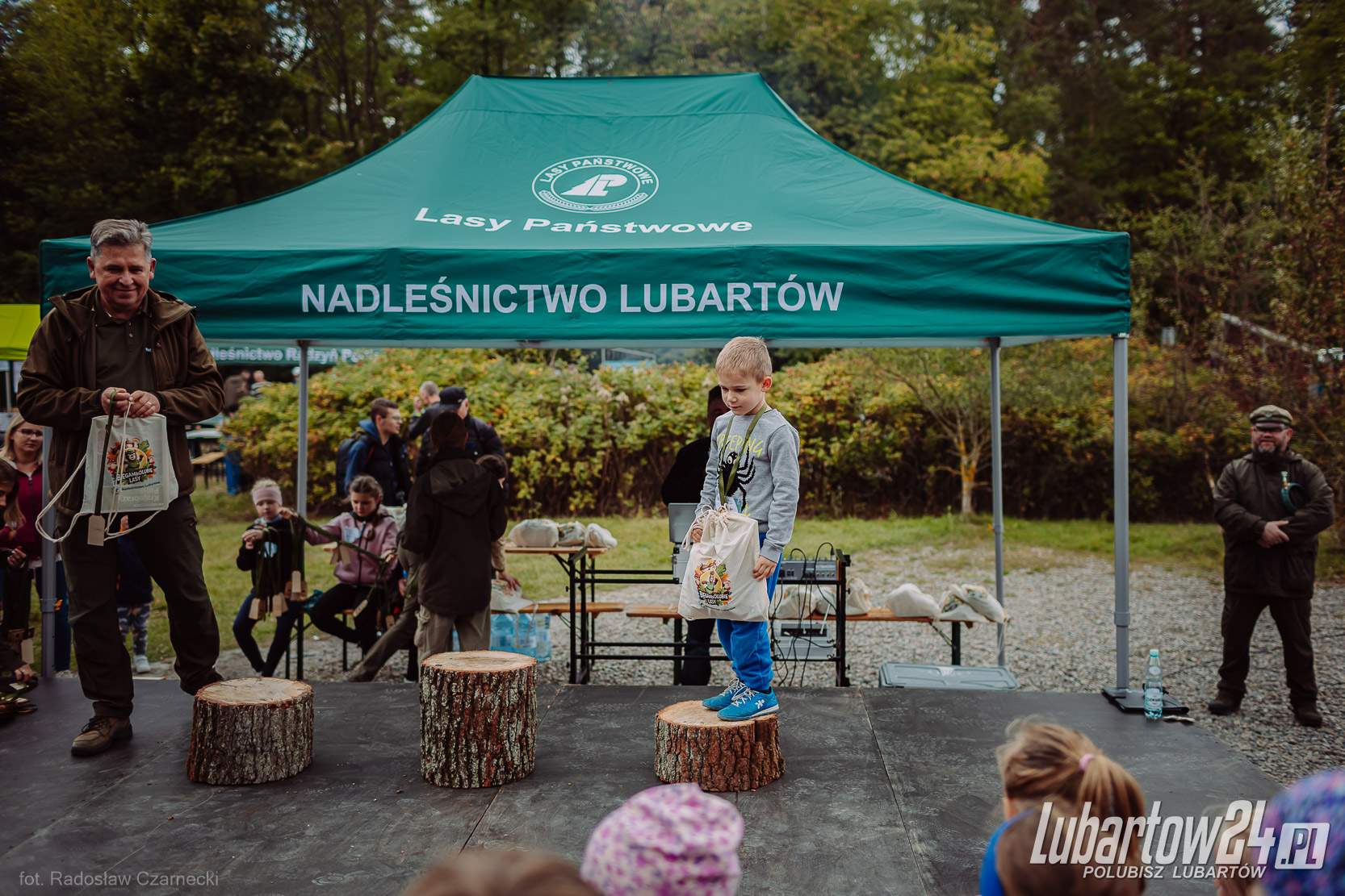 Dzieci biegają, bo lubią lasy