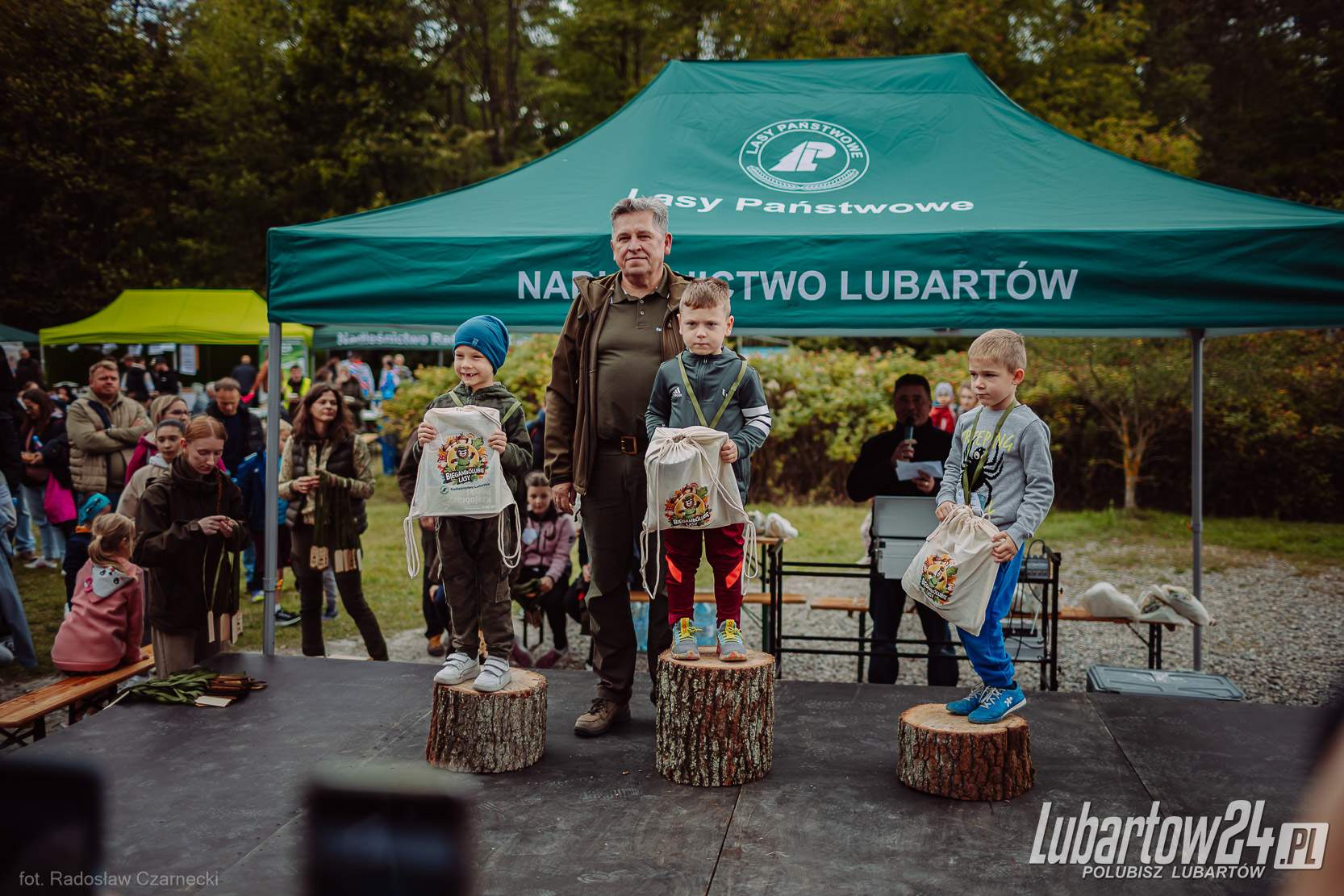 Dzieci biegają, bo lubią lasy