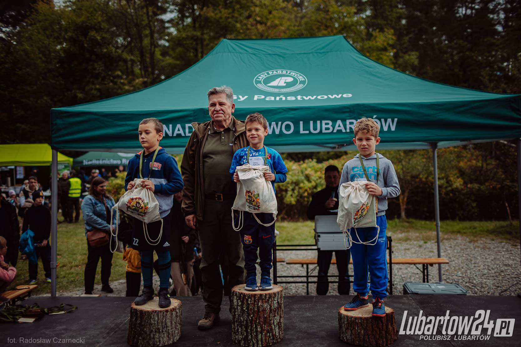 Dzieci biegają, bo lubią lasy