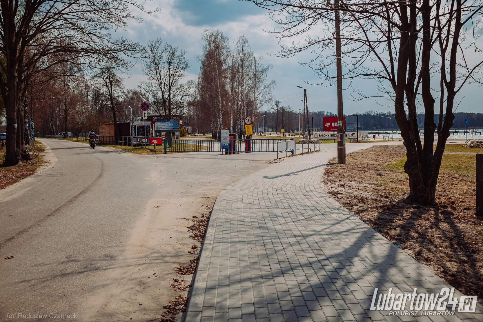 Chodnik do promenady