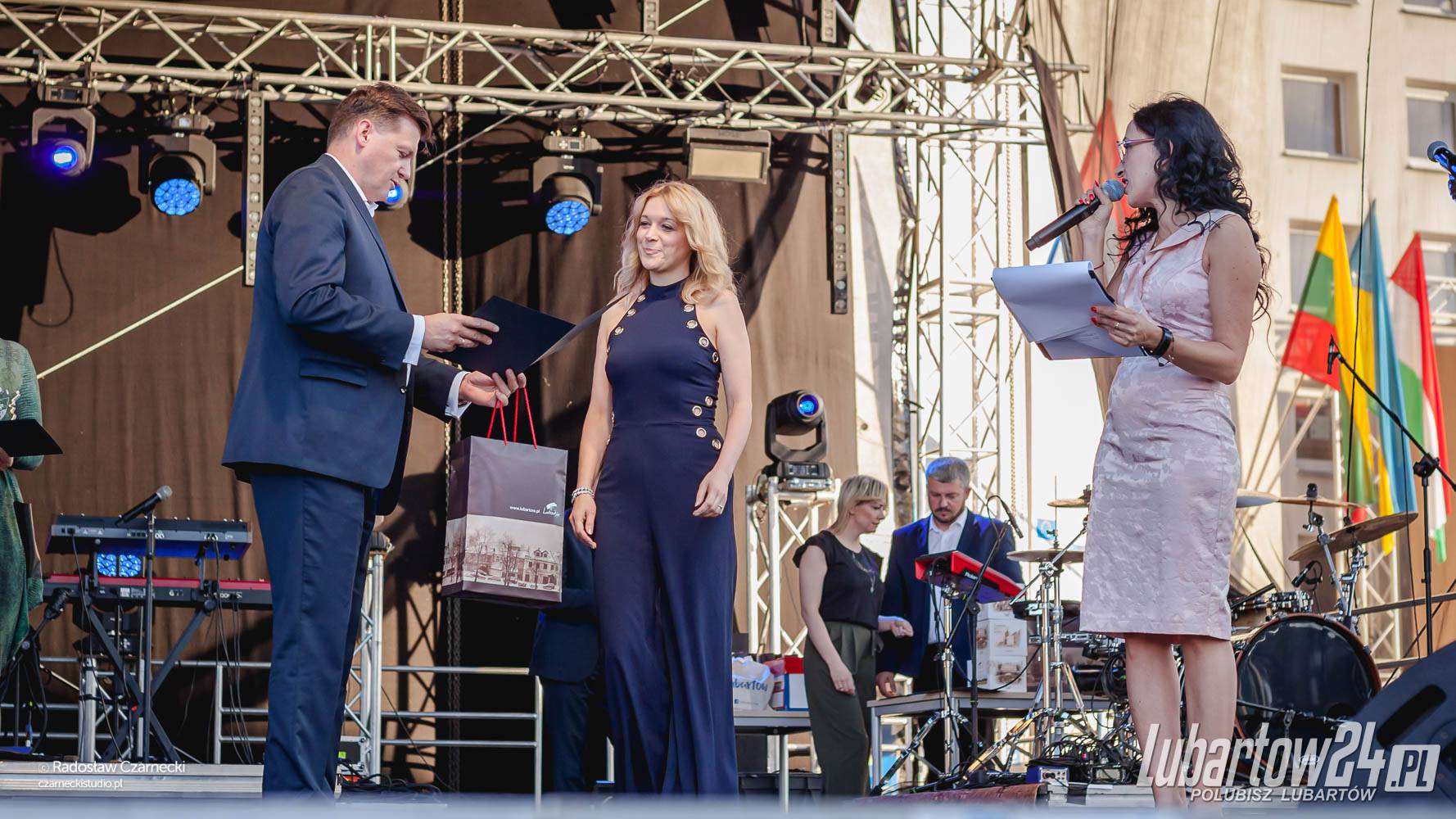 Stypendia i nagrody Burmistrza