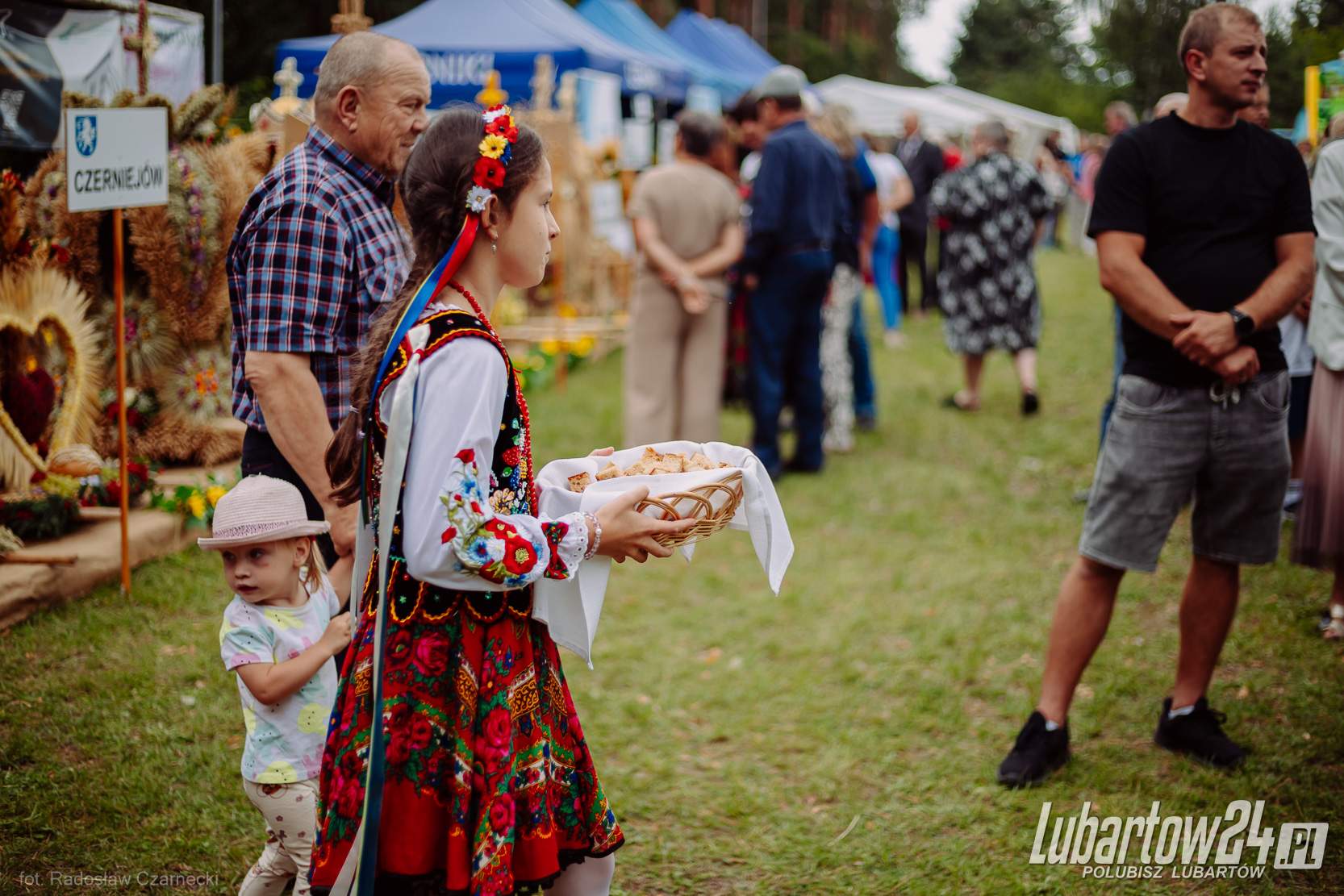 Dożynki w Sernikach