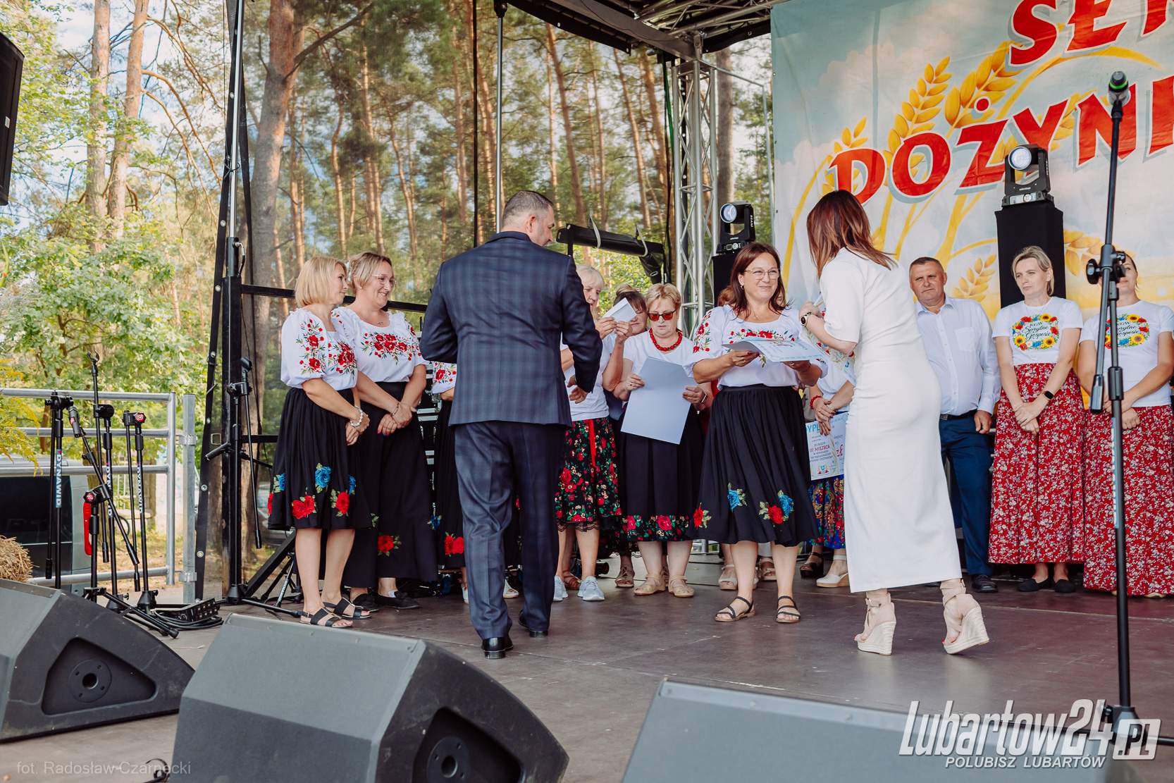 Dożynki w Sernikach