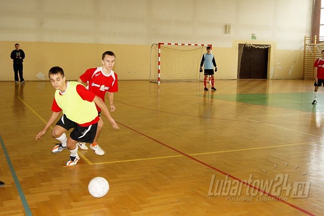 Mikolajkowy Turniej w ZS 2