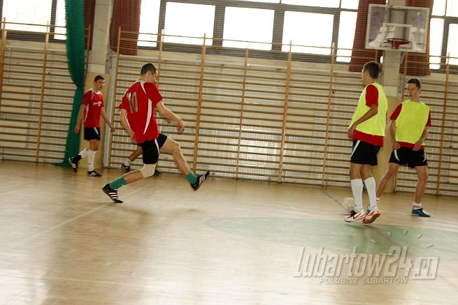 Mikolajkowy Turniej w ZS 2