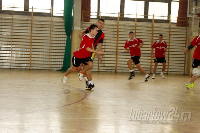 Mikolajkowy Turniej w ZS 2