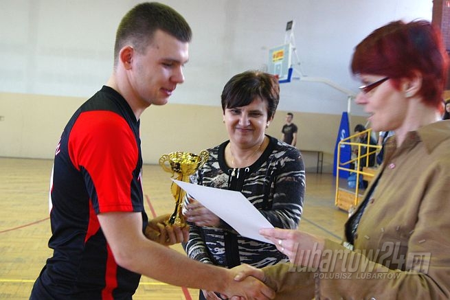 Mikolajkowy Turniej w ZS 2