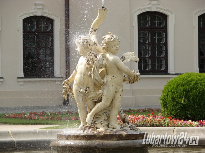 Kozłówka -  Fontanna