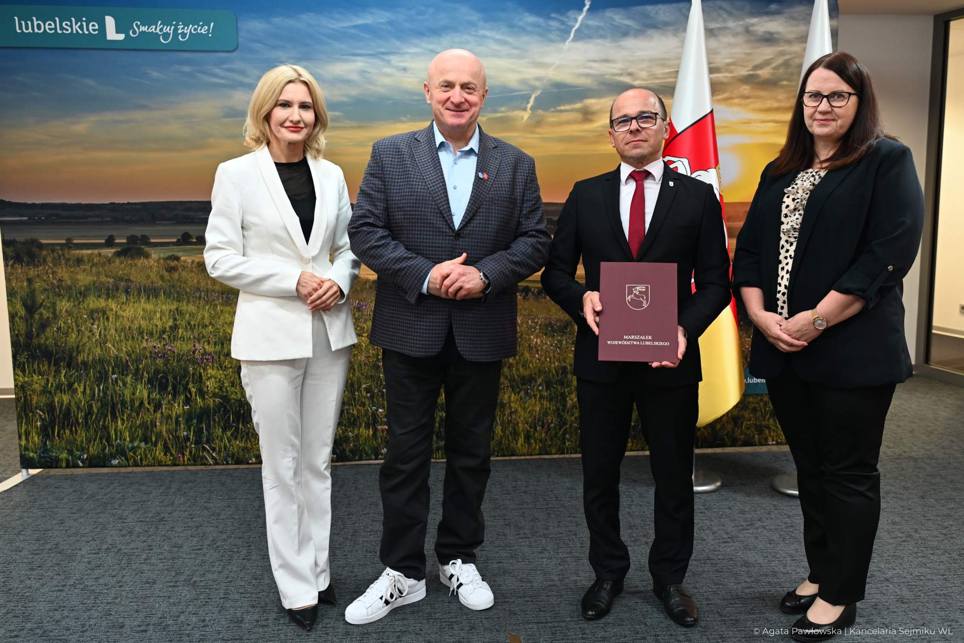 Prawie 5 mln zł dla gminy Abramów na wodociągi i kanalizację