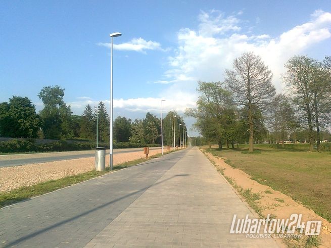 Promenada w FIRLEJU