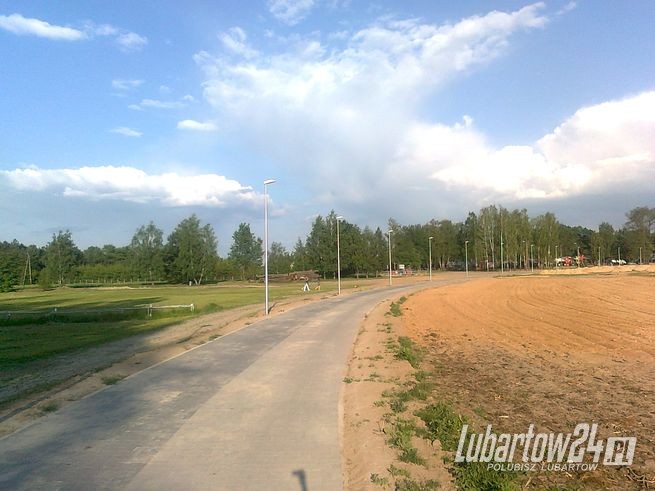 Promenada w FIRLEJU