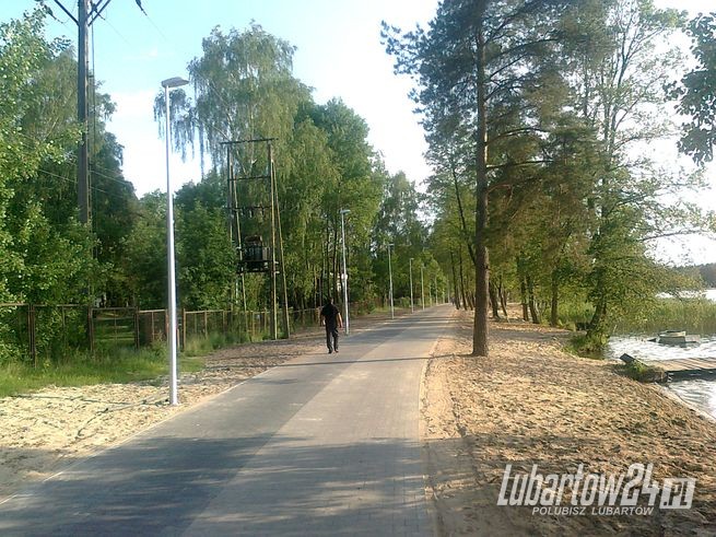 Promenada w FIRLEJU