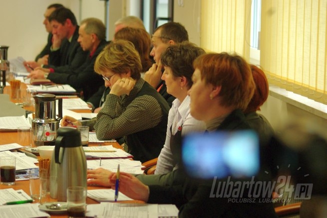 Sesja Rady Gminy Ostrówek 24.01.2012