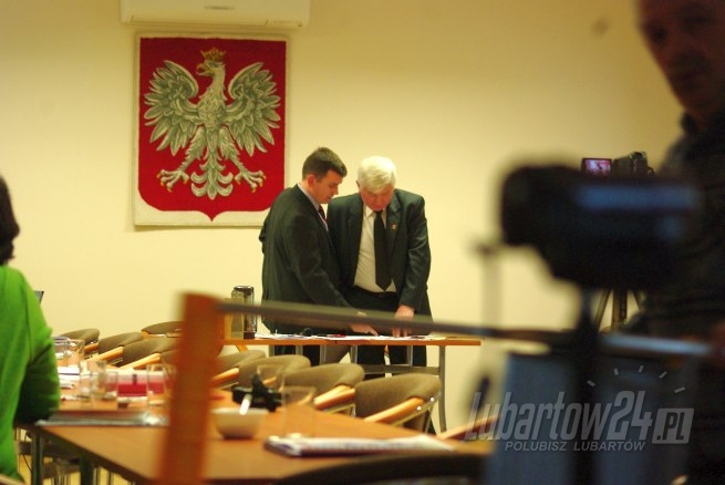 Sesja Rady Gminy Ostrówek 24.01.2012