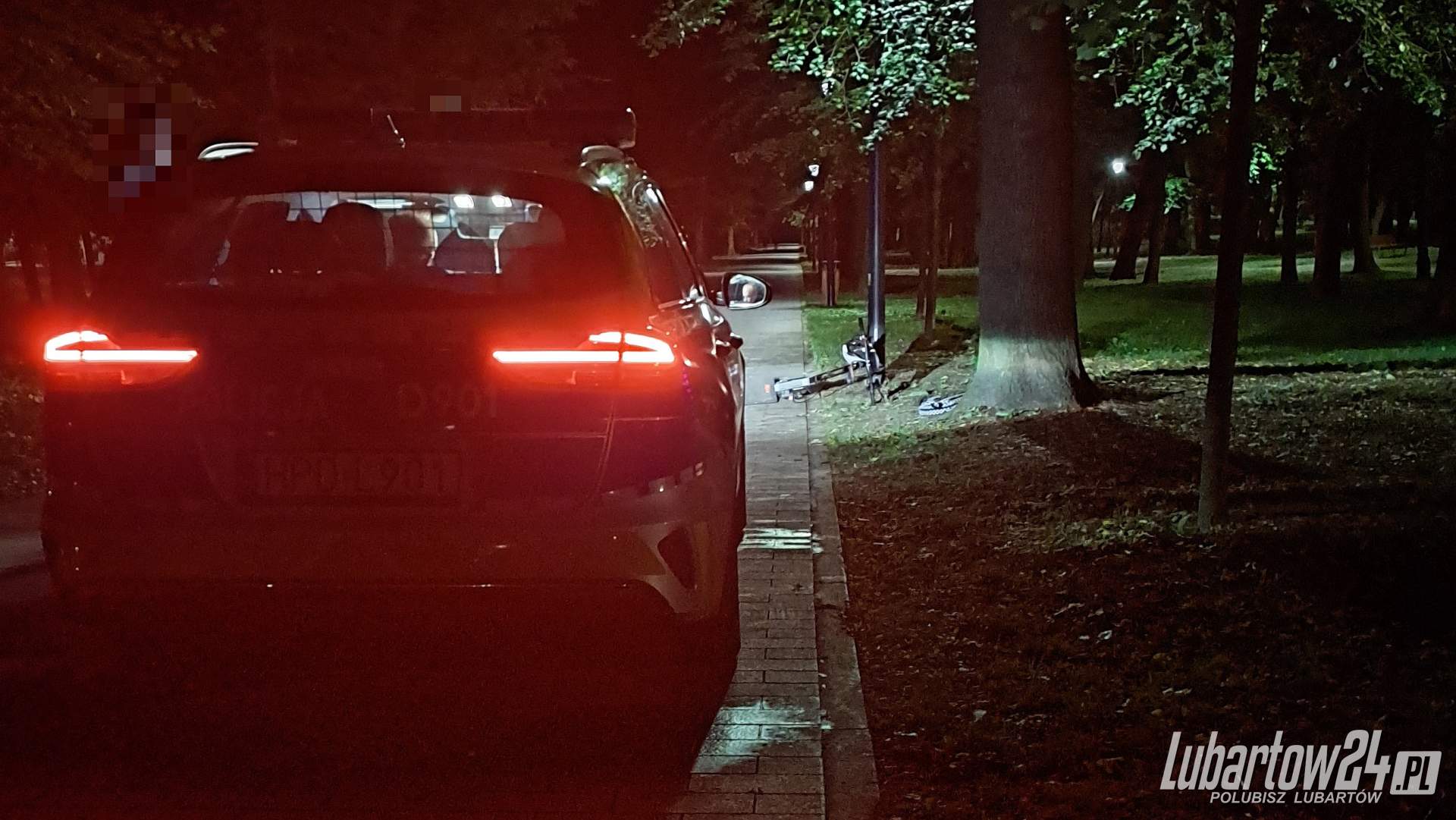 Kolejny wypadek z hulajnogą elektryczną. Ucierpiał pieszy spacerujący w parku