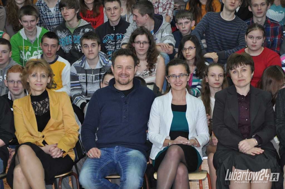 Albert Osik w Gimnazjum w Niedźwiadzie
