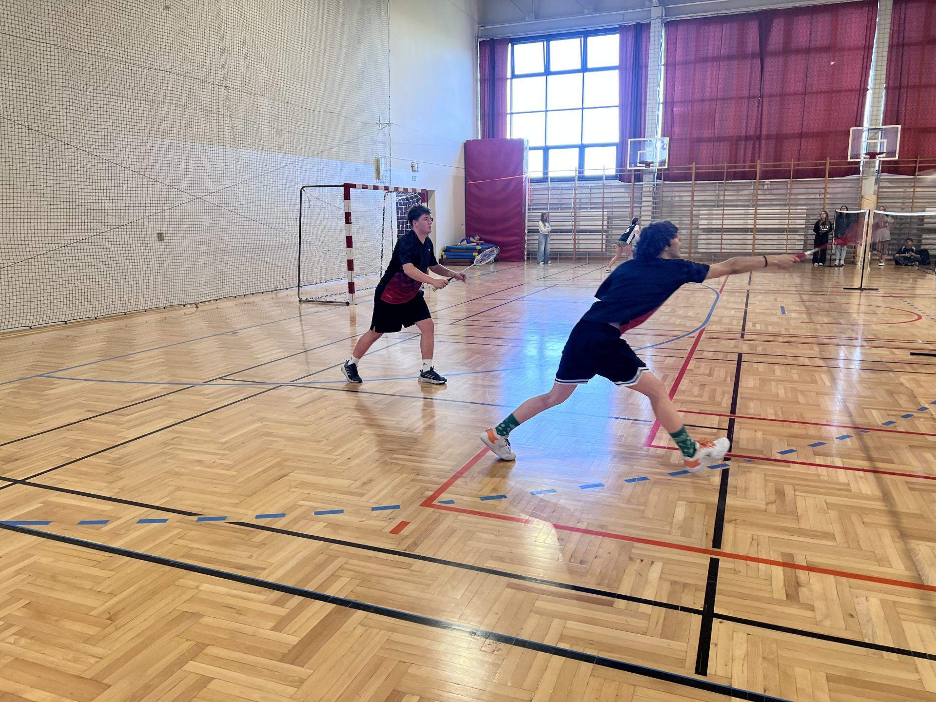 badminton drużynowy