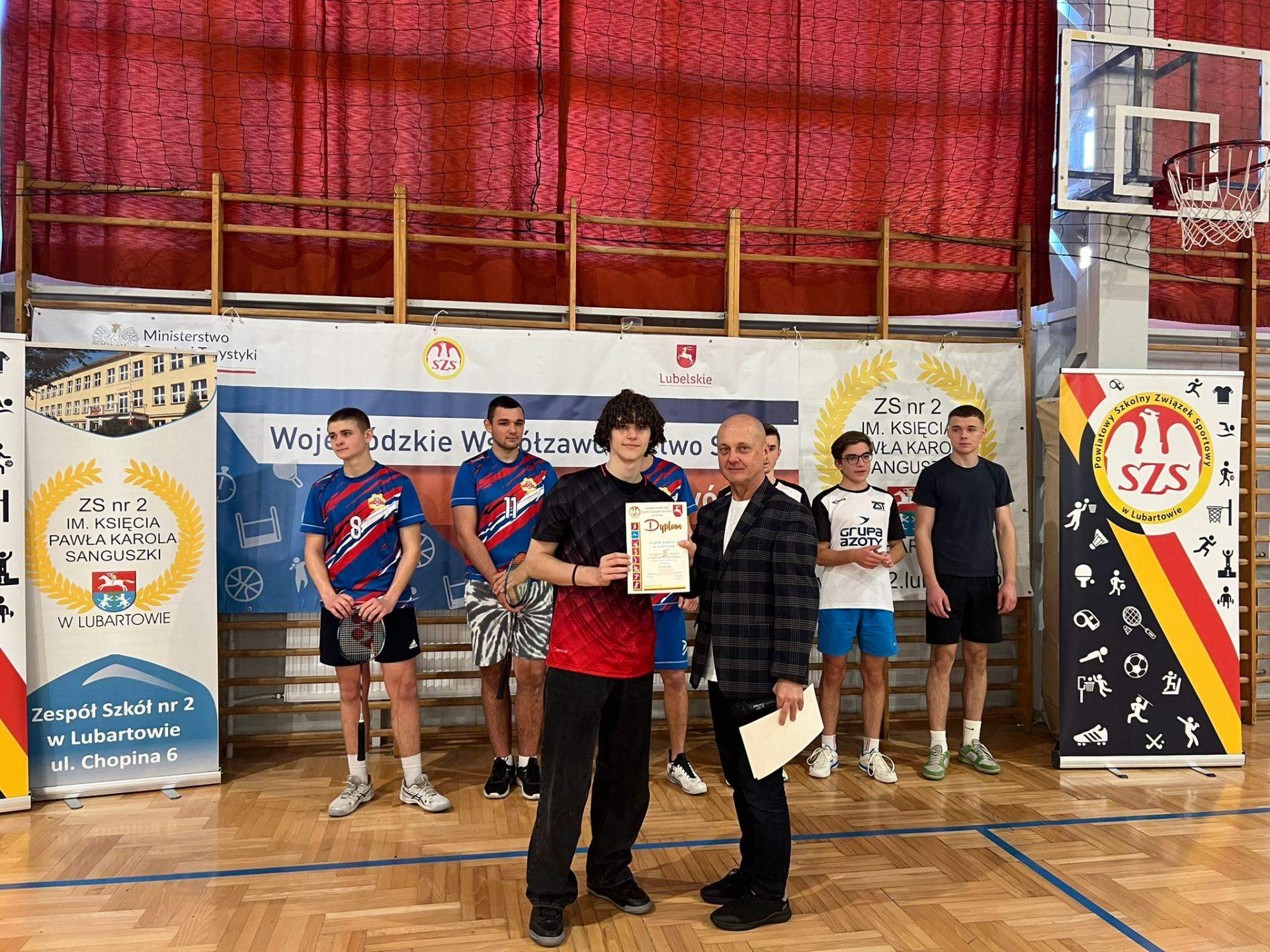 badminton drużynowy