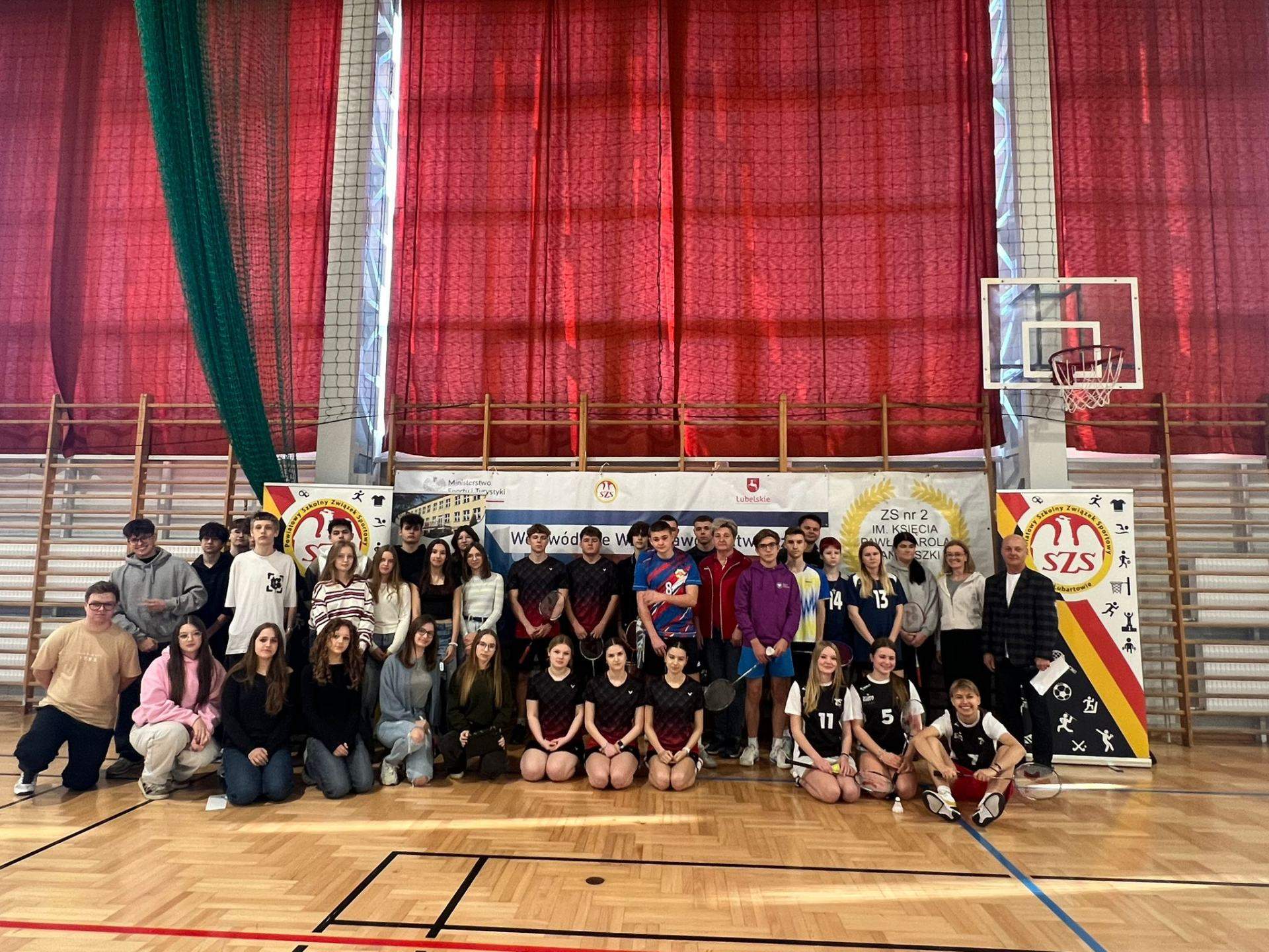 badminton drużynowy