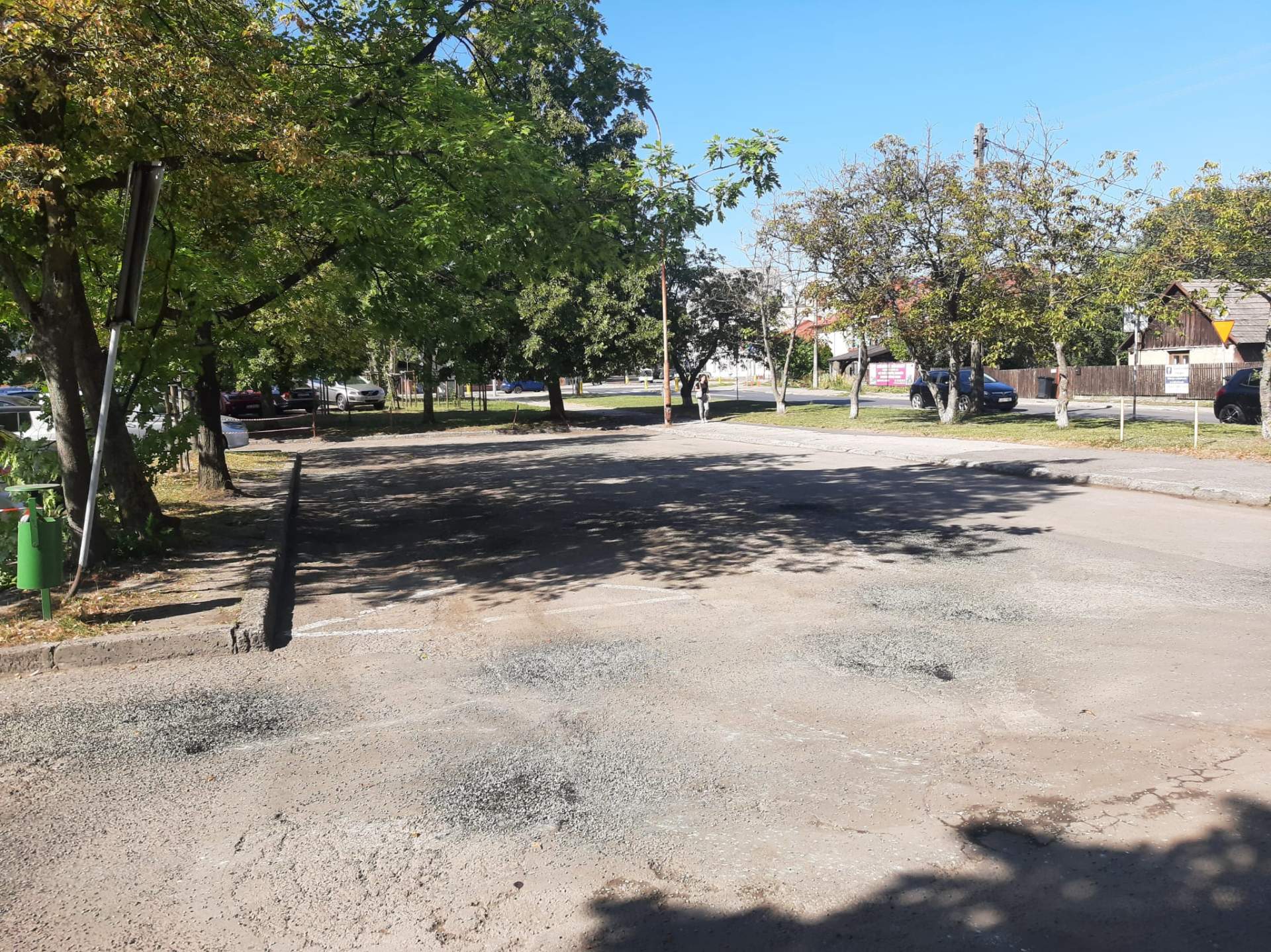 naprawili parking przy szpitalu