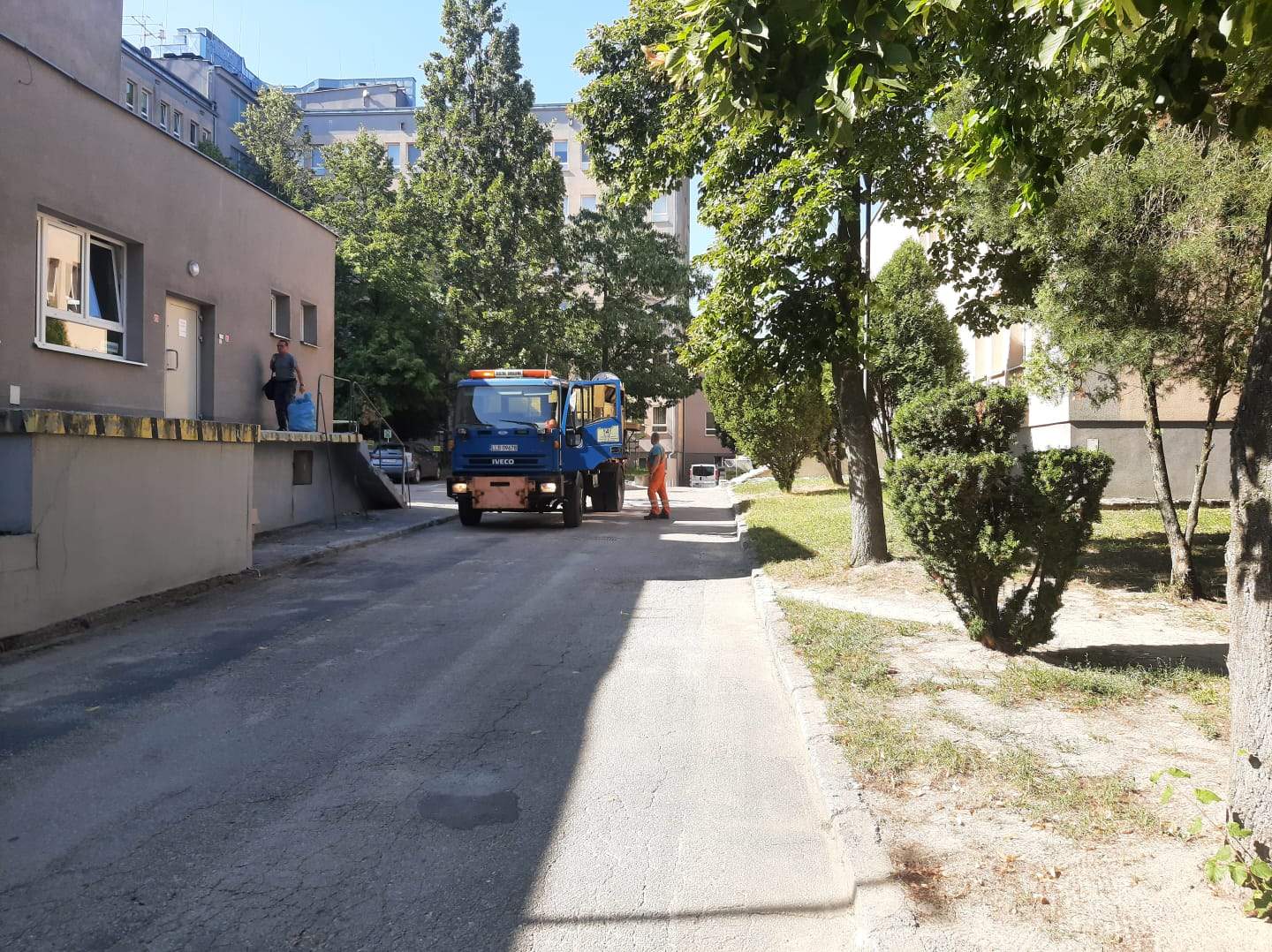naprawili parking przy szpitalu