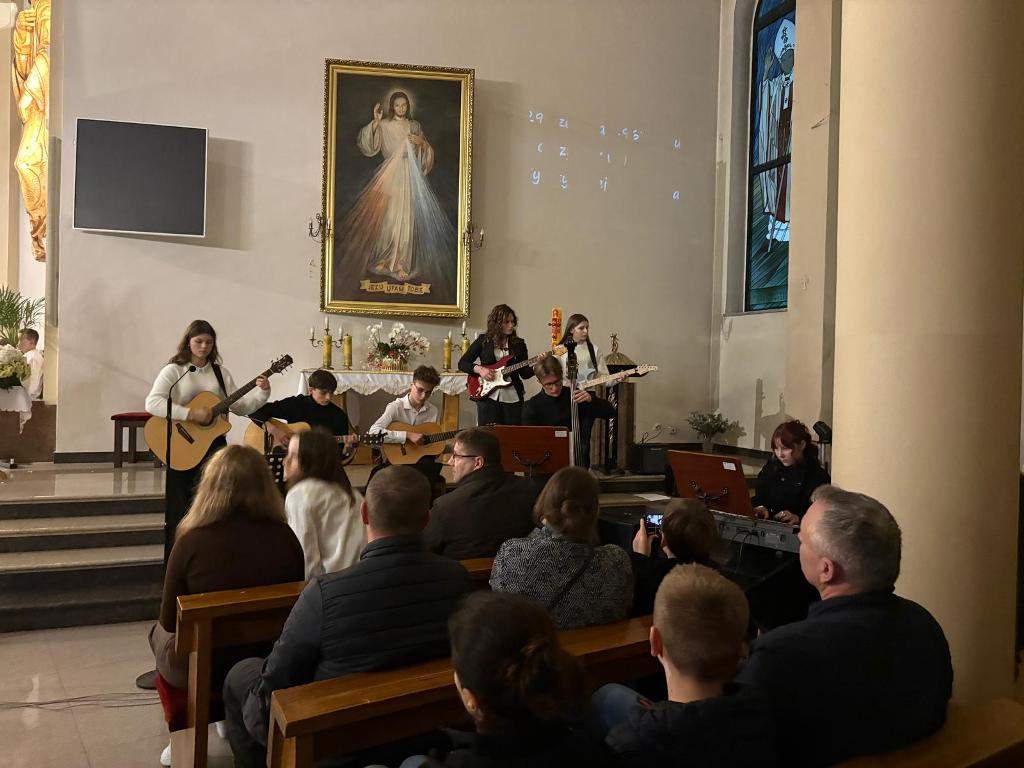 występ w kościele MBNP w Lubartowie