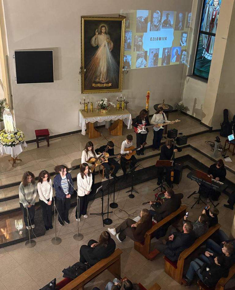 występ w kościele MBNP w Lubartowie