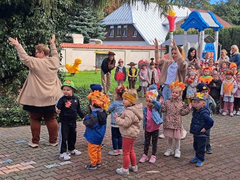 Przedszkolaki powitały jesień w Lubartowie