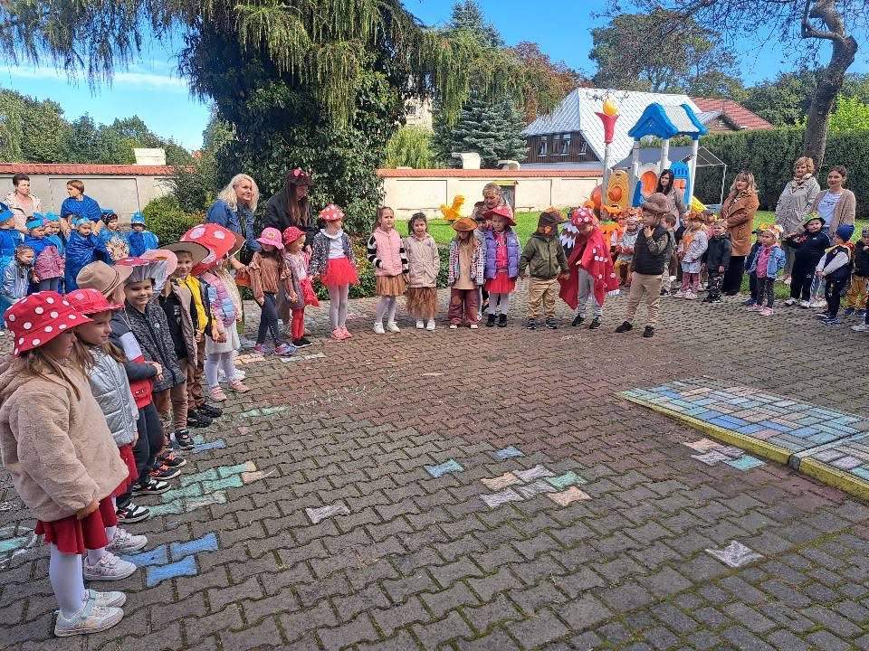 Przedszkolaki powitały jesień w Lubartowie