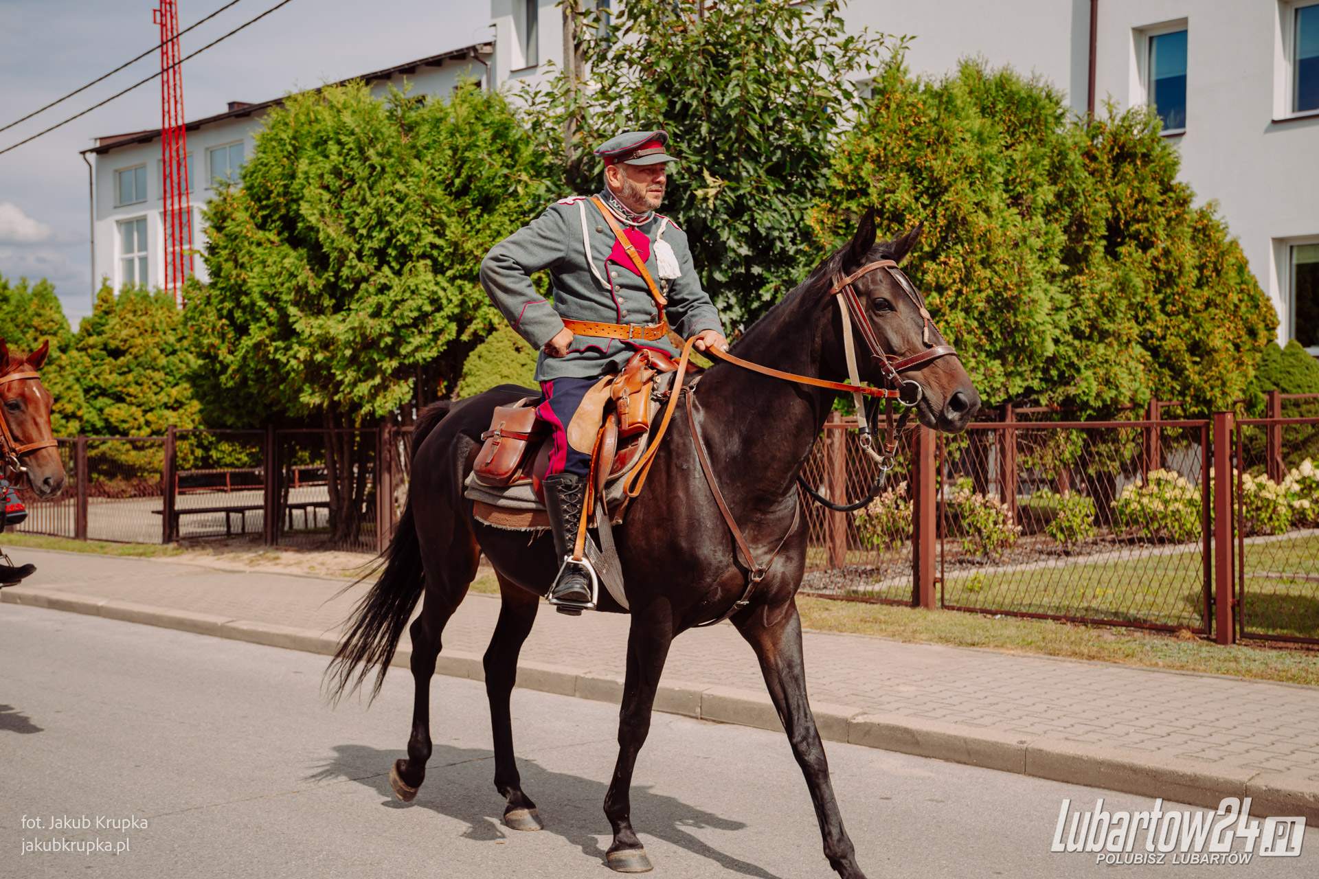 Korowód dożynkowy w Niedźwiadzie