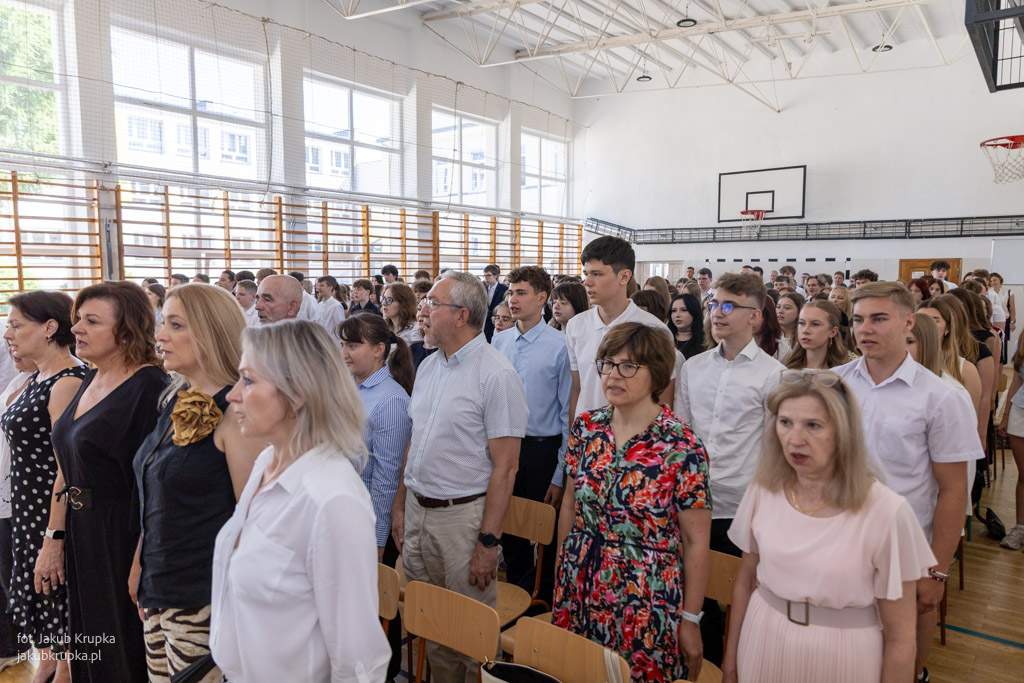 uroczyste zakończenie roku szkolnego w II LO