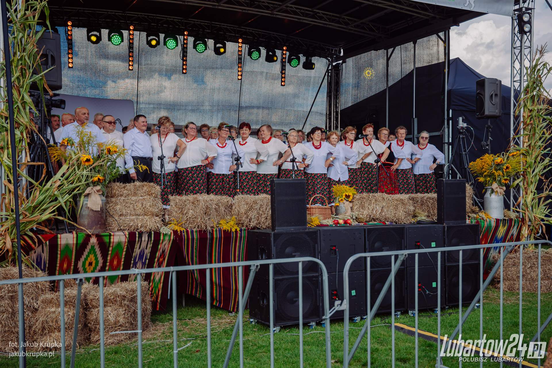 Dożynki w Niedźwiadzie