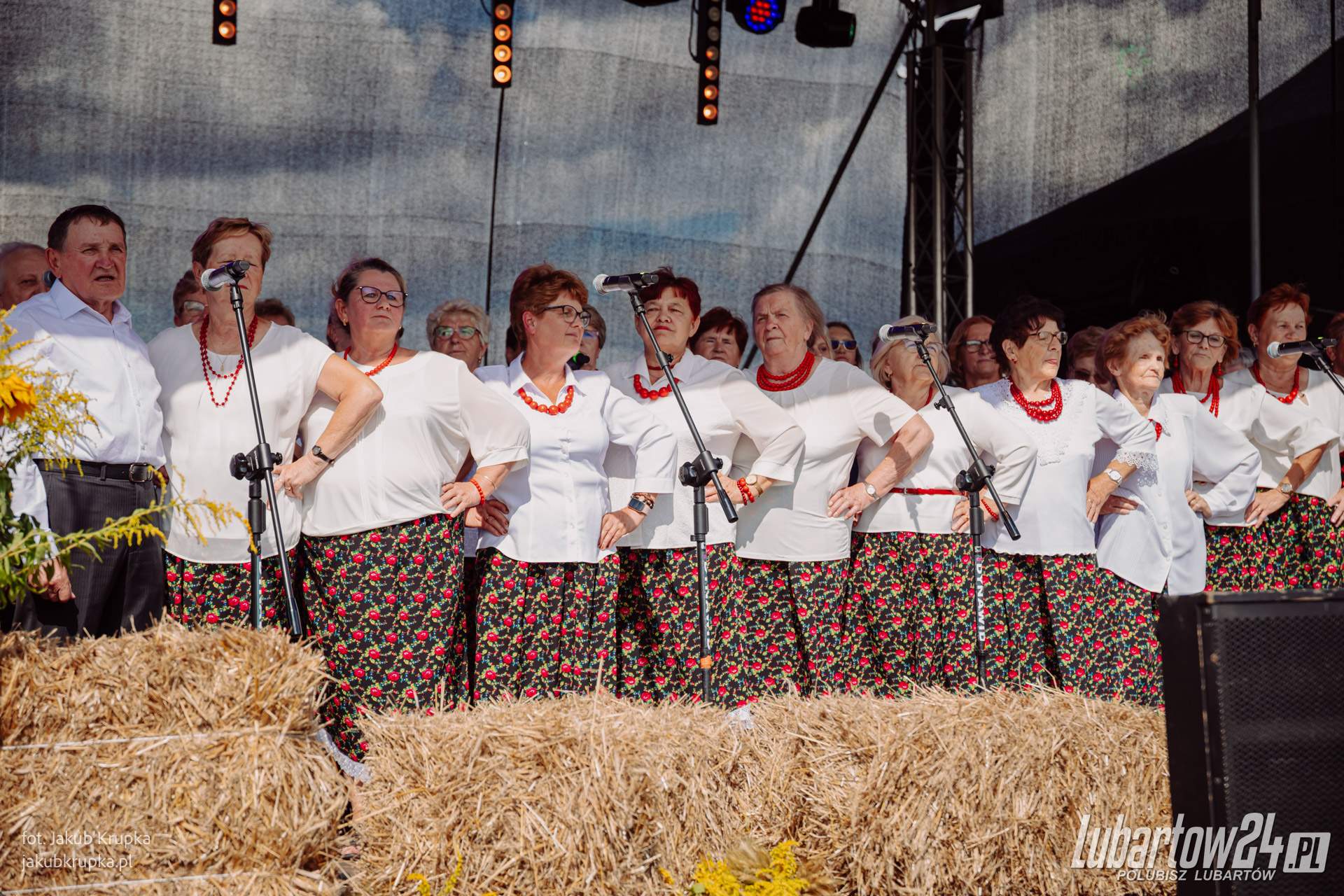 Dożynki w Niedźwiadzie